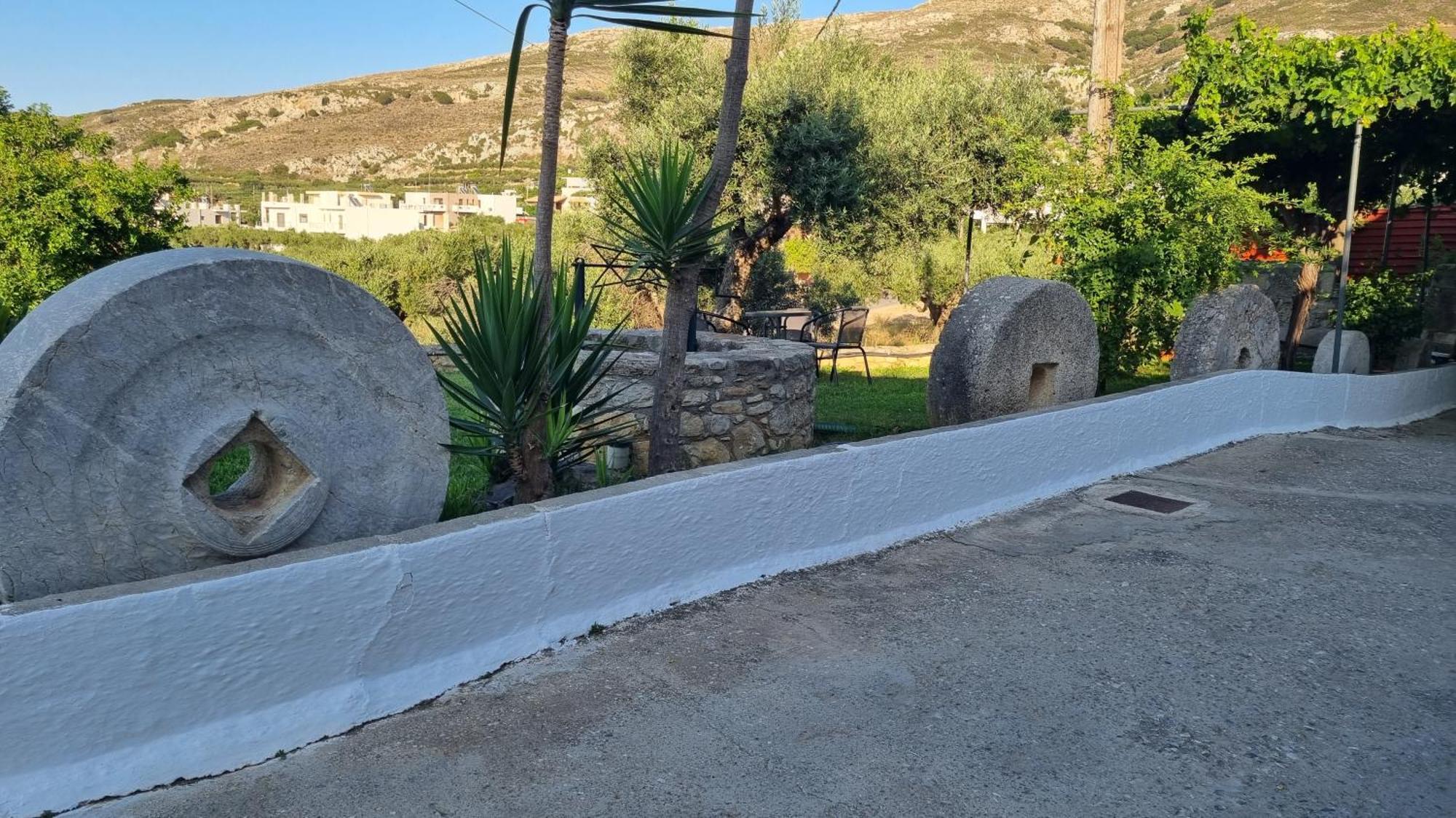 Vila Casa Artemis Plátanos Exteriér fotografie