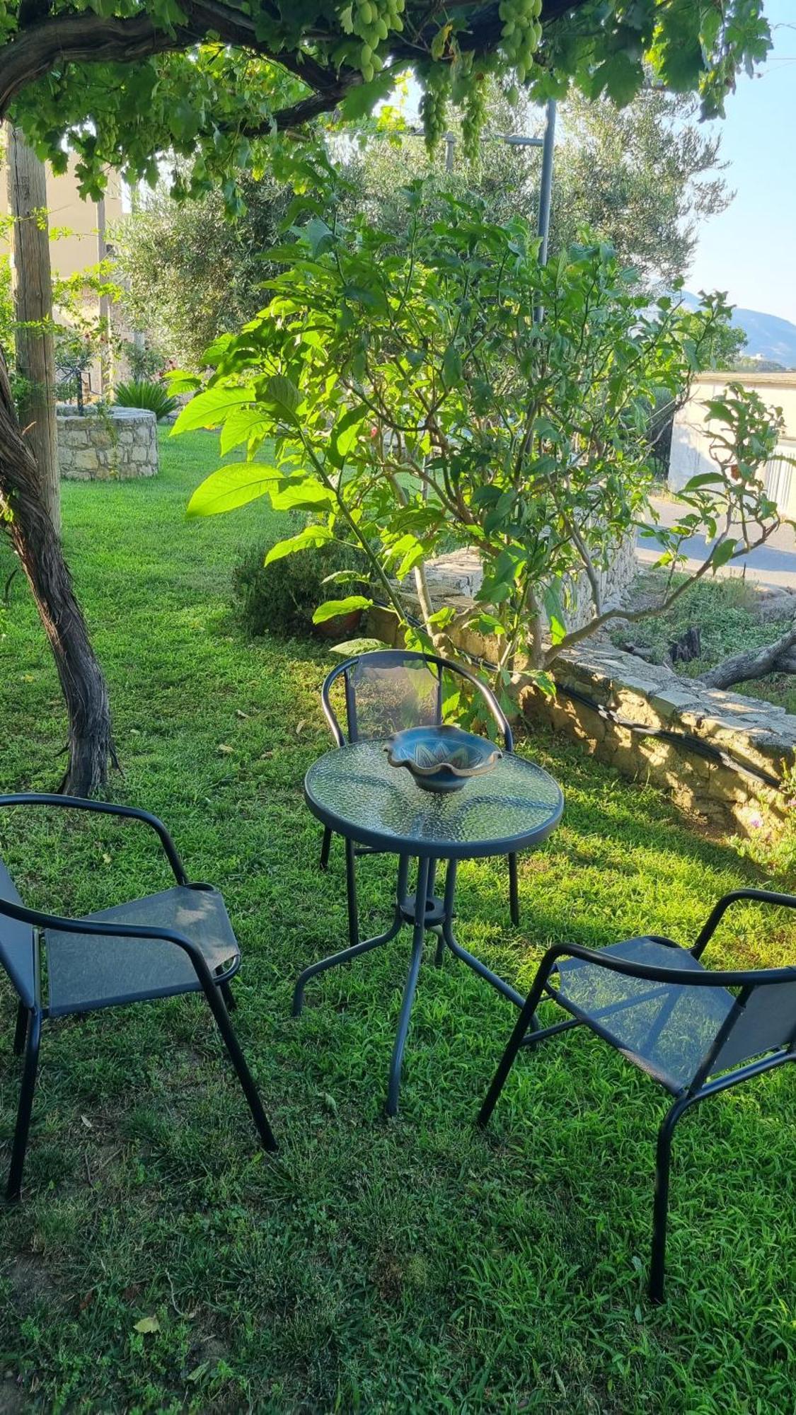 Vila Casa Artemis Plátanos Exteriér fotografie